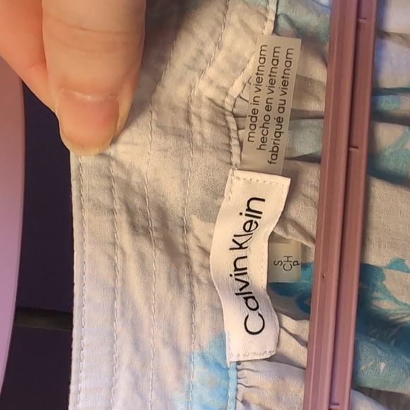 Calvin Klein Watercolor Peasant Top - Picture 7 of 9